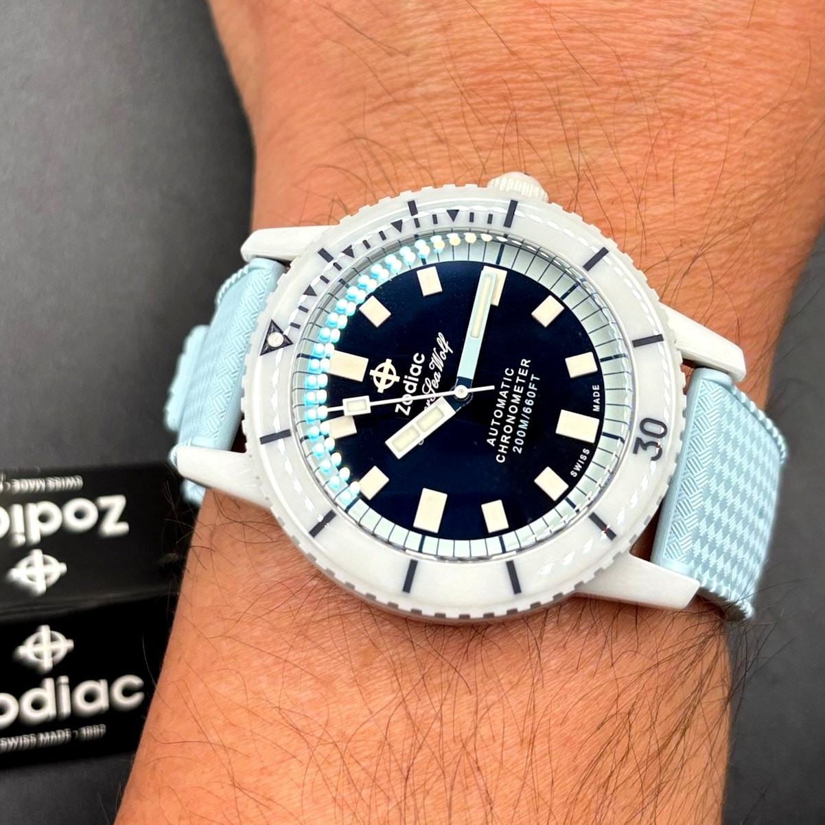 Zodiac Super Sea Wolf ZO9590 Automatic Compression Diver COSC Men”s Watch NIBWT