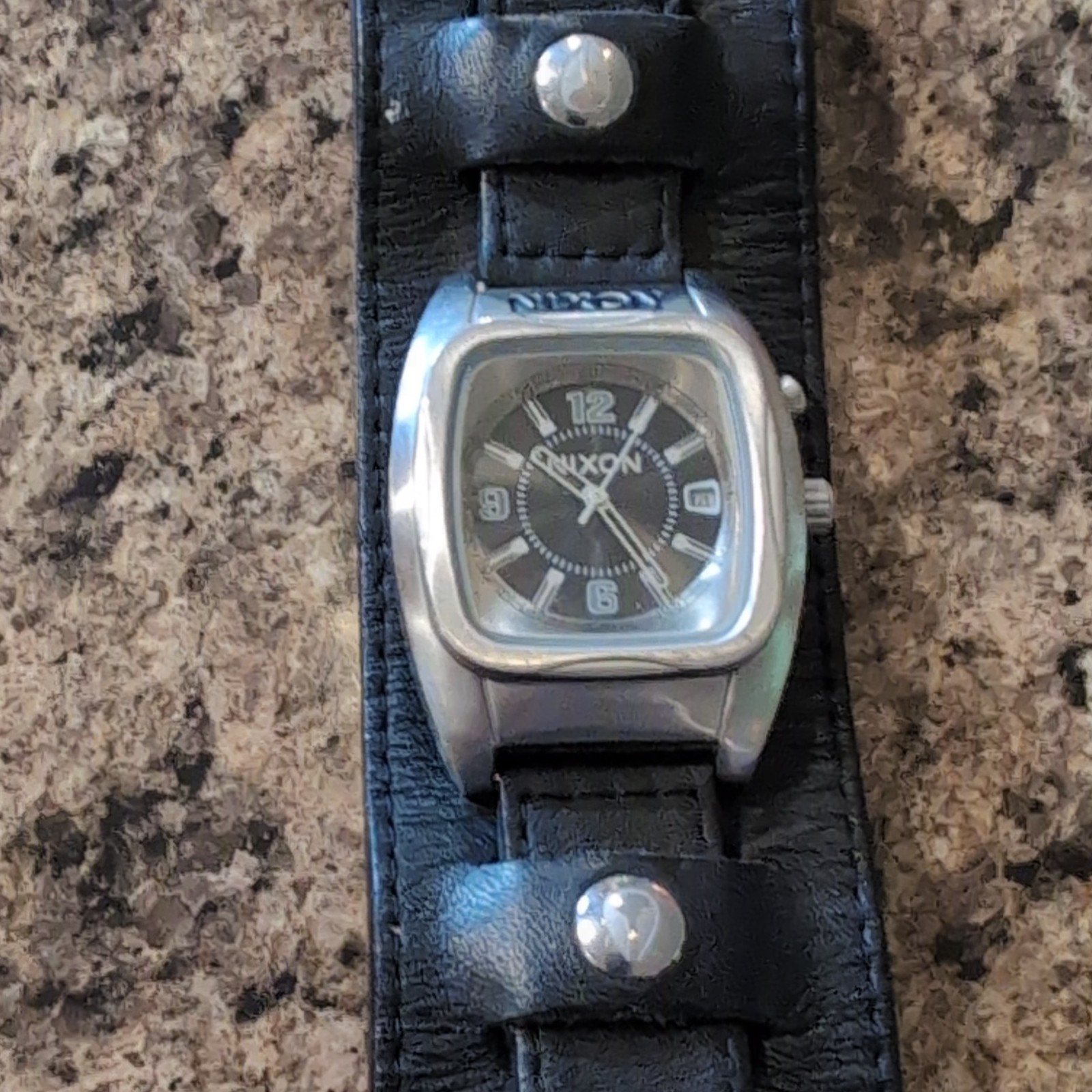 Nixon The Rocker Men’s Quartz Watch Black Dial Leather Band 100m