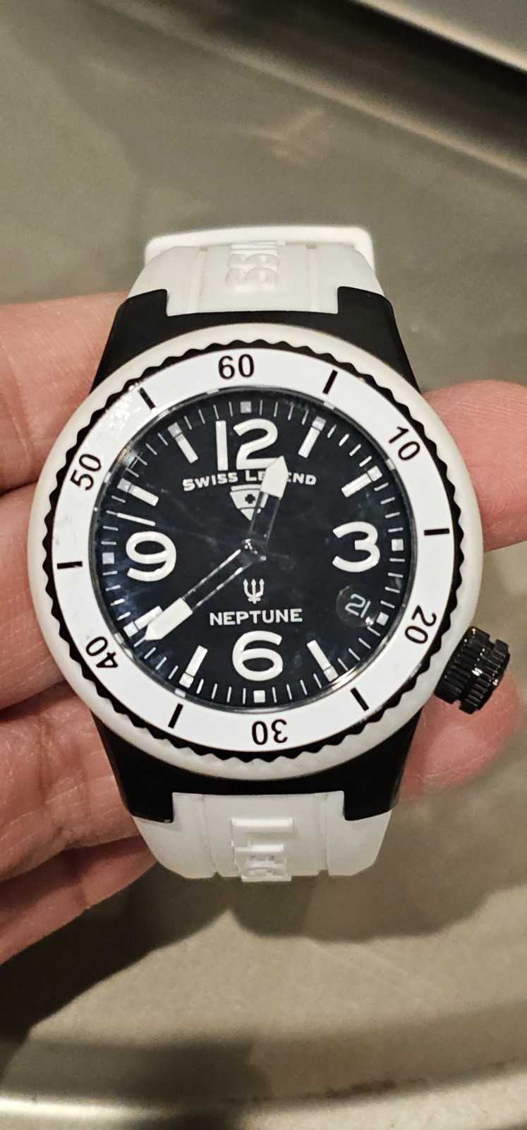 Swiss Legend NEPTUNE 212039153 Black and White Quartz Men’s Watch New Battery