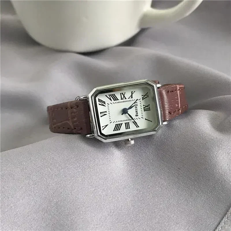 Classic Casual Quartz Retro Watches Dial Leather Strap Band Ladies Watch