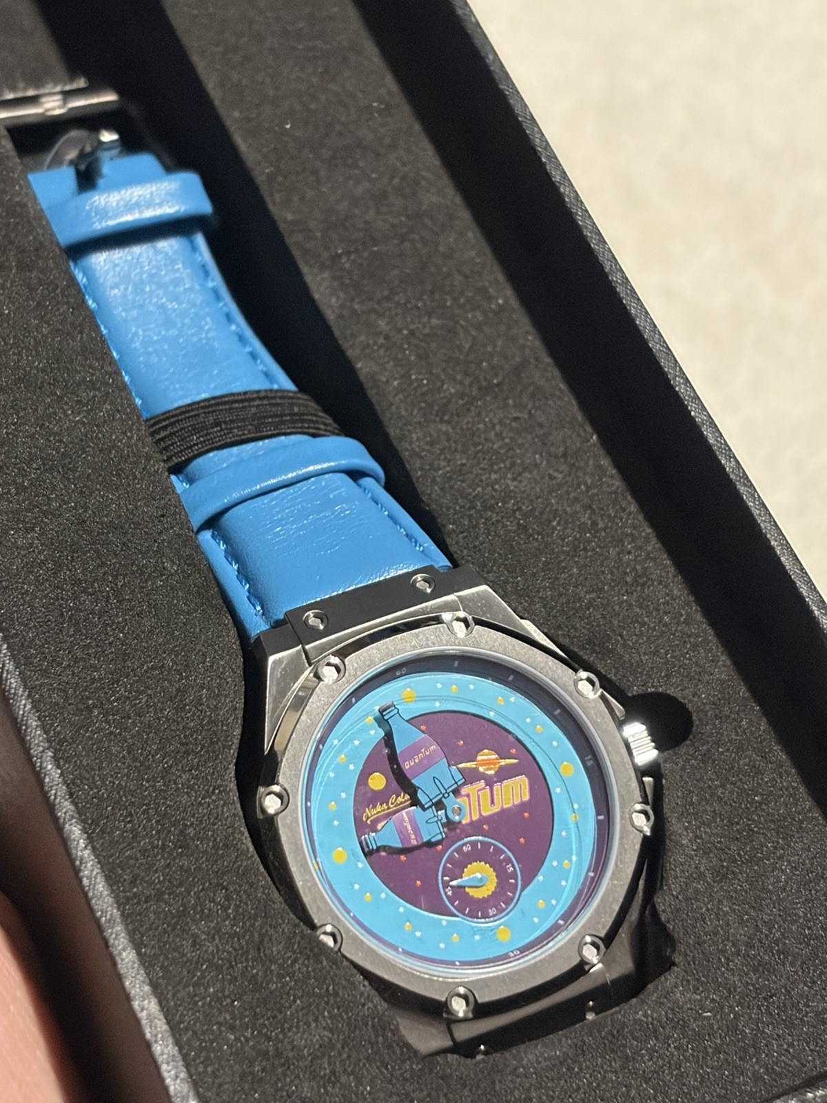 Fallout Nuka Cola Quantum Limited Edition Watch MSTR #43/200 Still Has Plastic