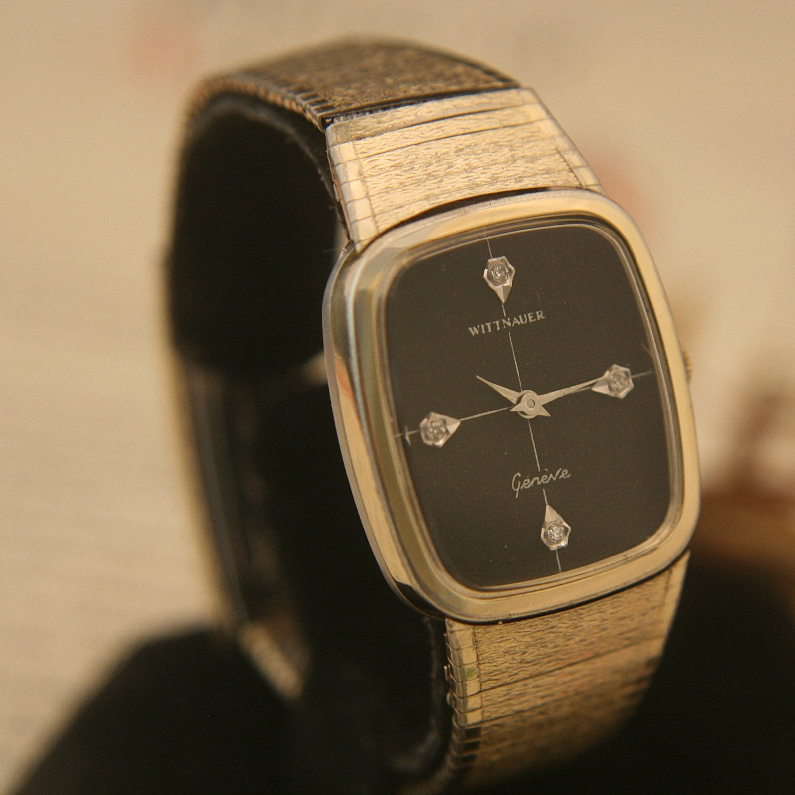 Serviced vintage 1970’s diamond Wittnauer gold dress Swiss 17 jewel wristwatch