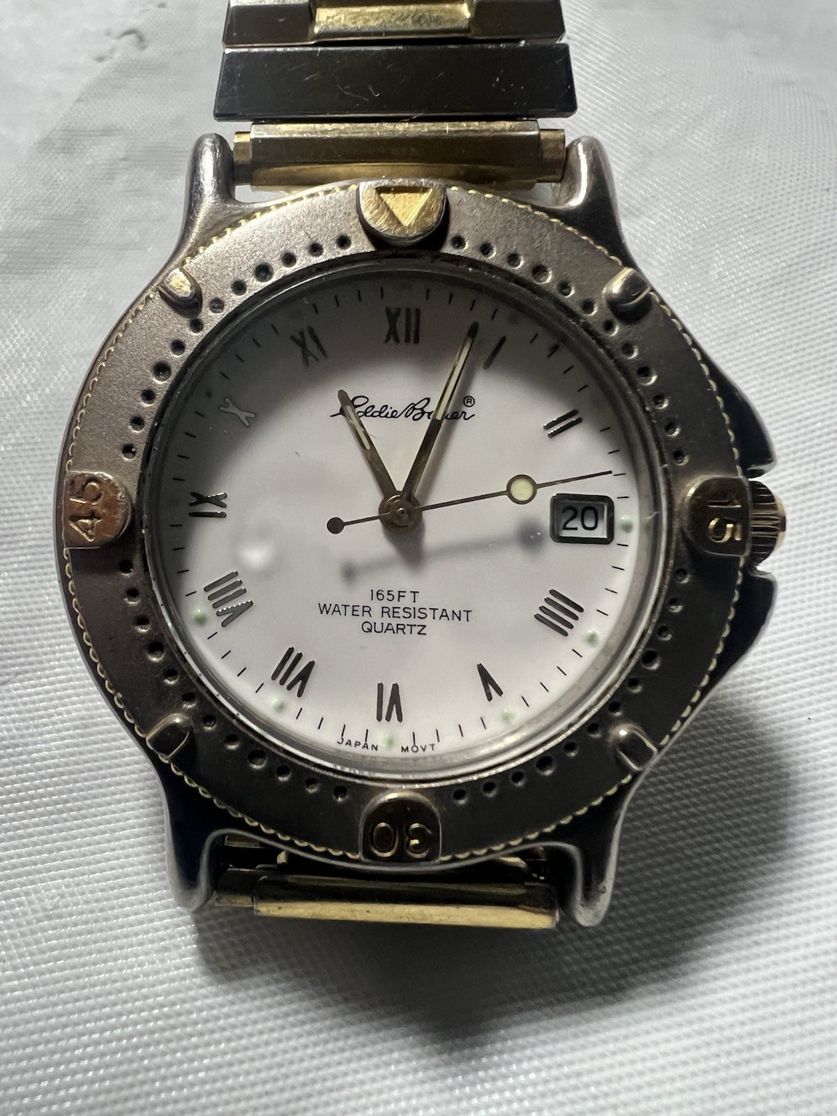 eddie bauer White Dial,date, rotating Bezel, 38 mm,WR50M, stretch, men’s Watch.