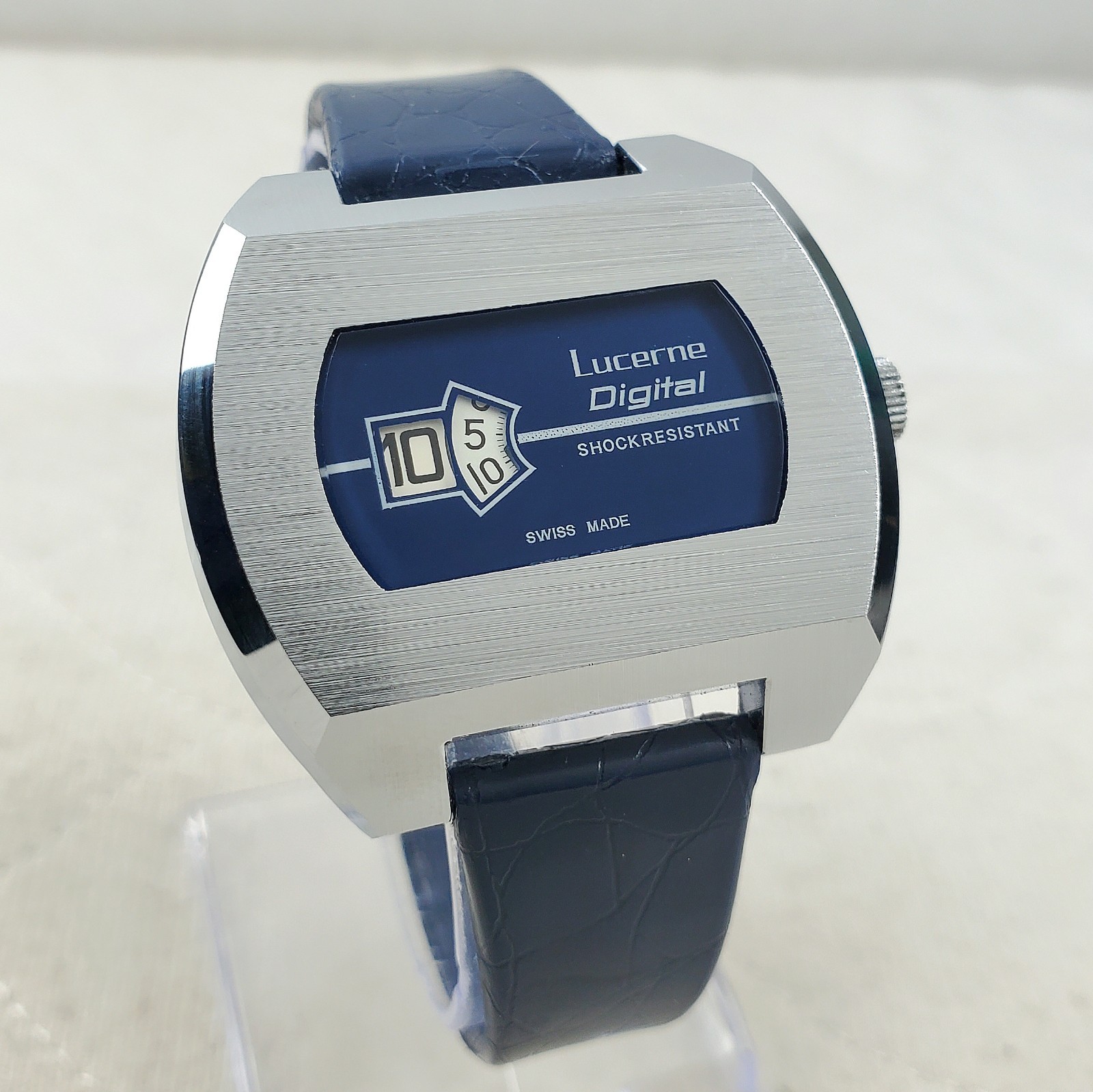RARE VINTAGE LUCERNE DIGITAL JUMP HOUR HANDWIND SWISS MADE MENS WATCH /…READ