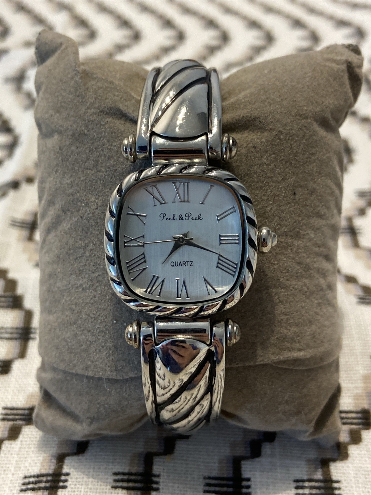 Peck And Peck PCP 166 Women’s Watch Base Metal Bezel Stainless Steel Back