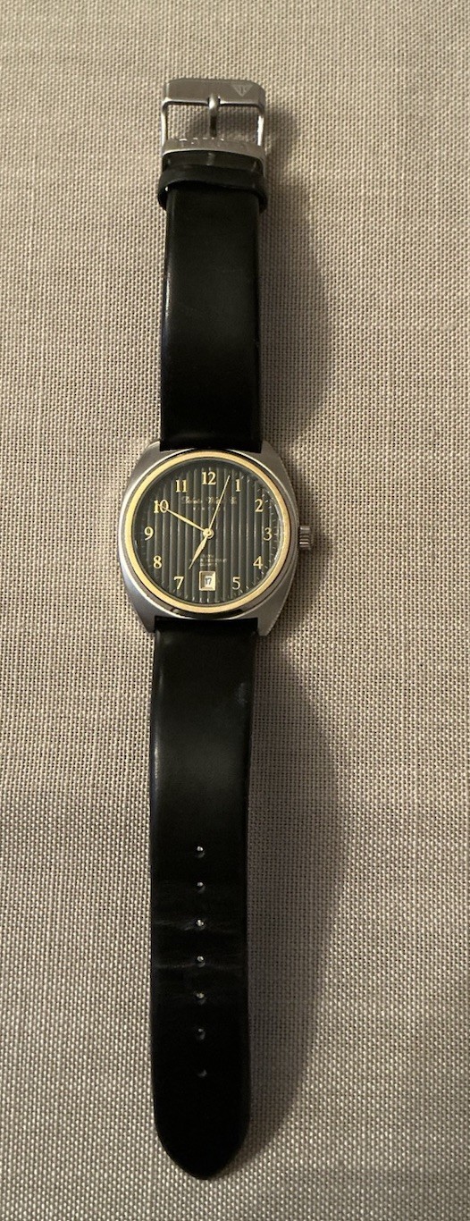 Vintage Dakota Watch Company Two Tone Date Indicator Watch New Battery