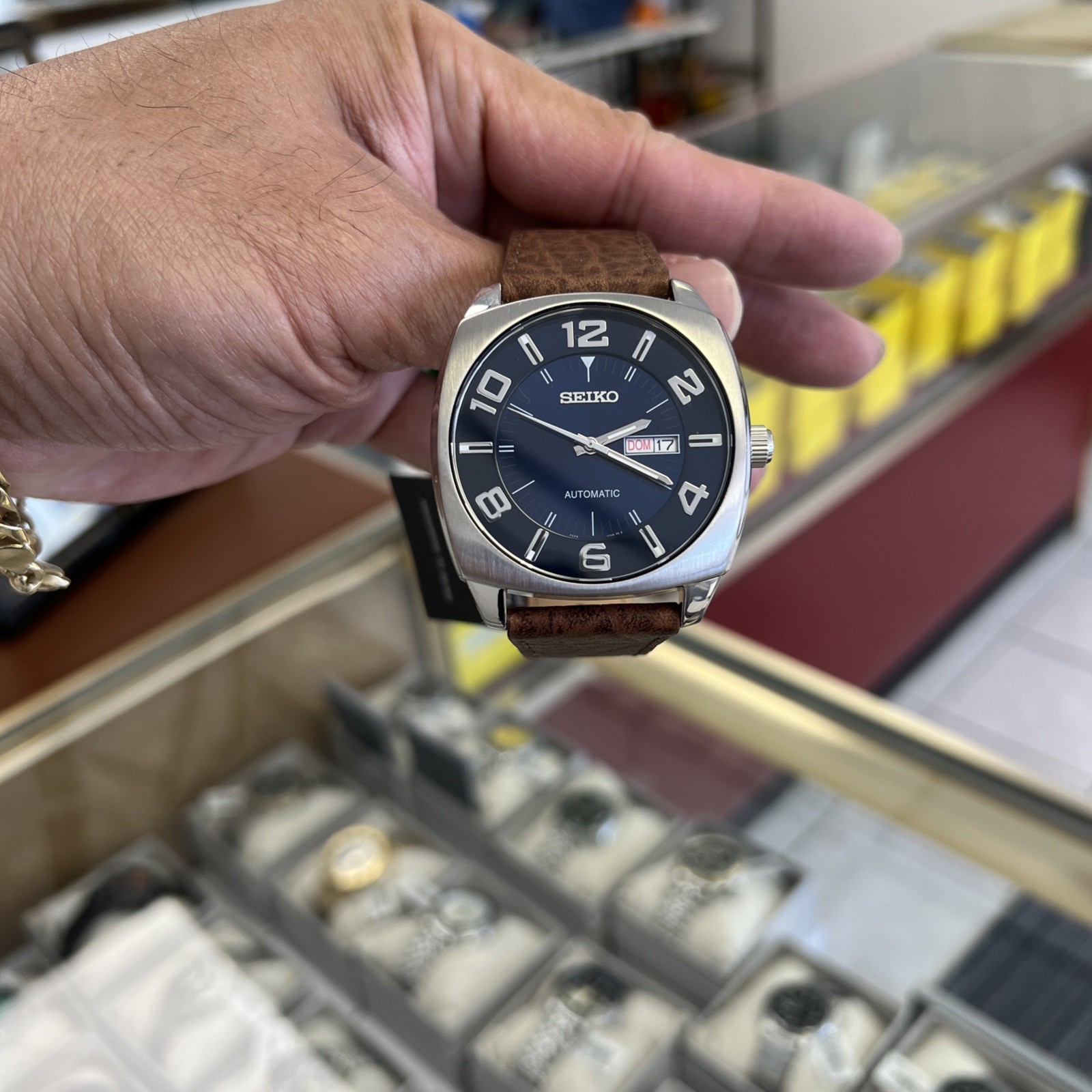 Authentic Seiko Dealer 💯Recraft Series Automatic Blue Dial Brown❤️SNKN37!
