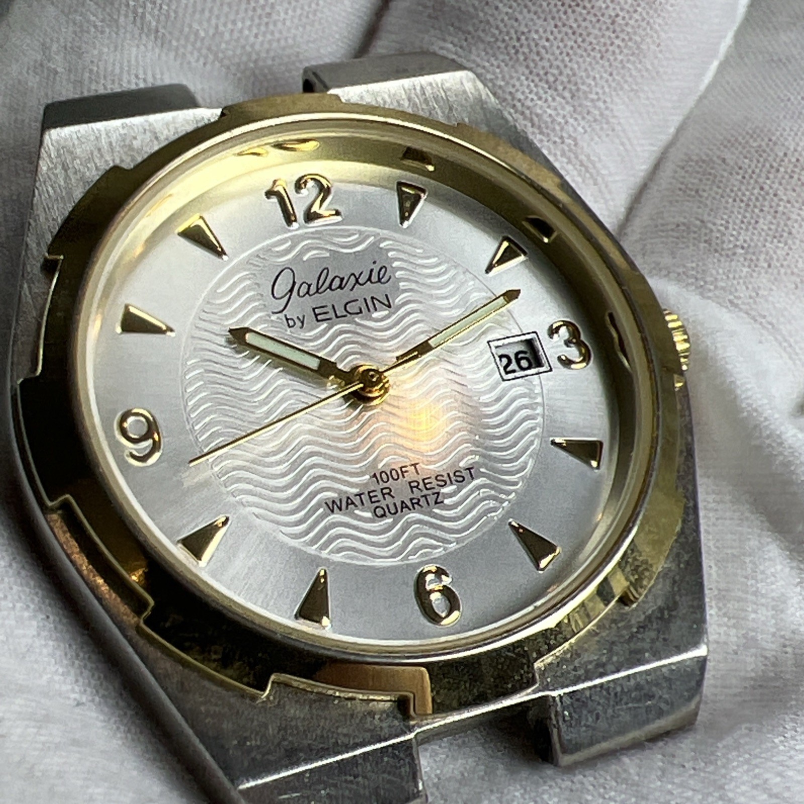 Vintage Galaxie by Elgin Watch Gold/Silver Tone Works NEEDS BATTERY – NO BAND