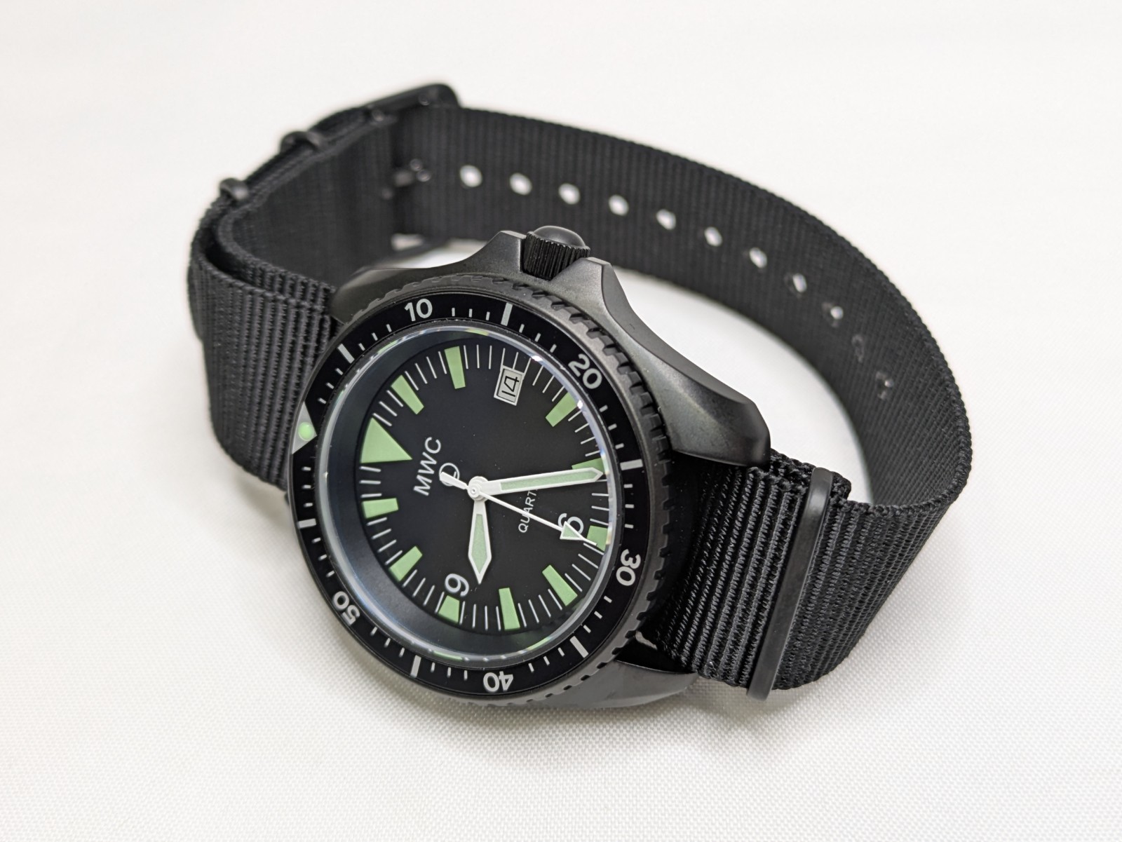 MWC 300M PVD Quartz Military Divers Watch NSN 6645-99-969-5589 – NEW