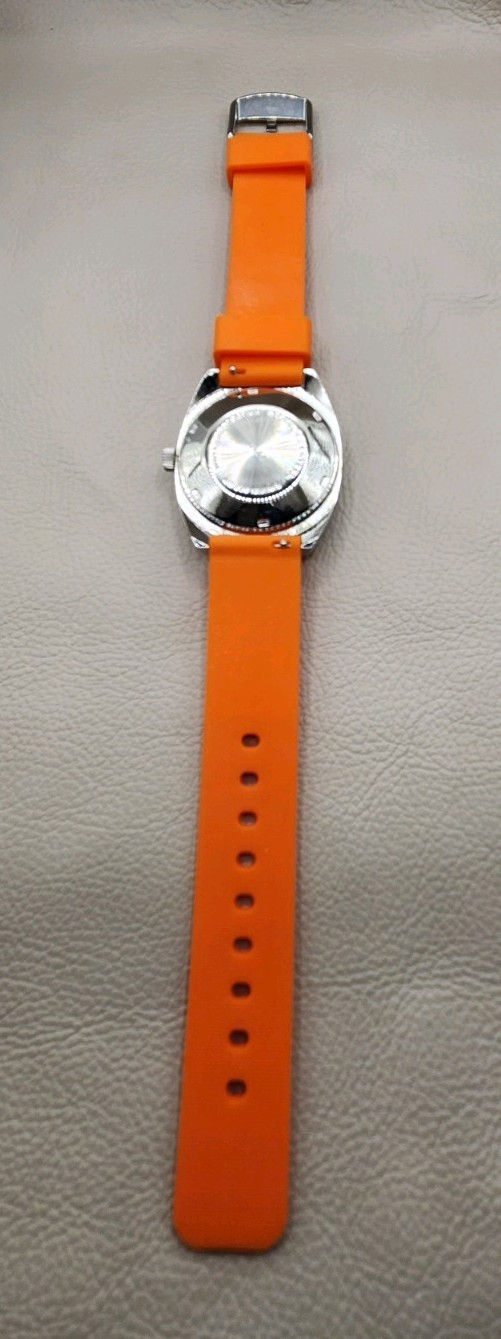 Vintage Men’s Mercator Automatic Swiss Watch Keeps Excellent Time