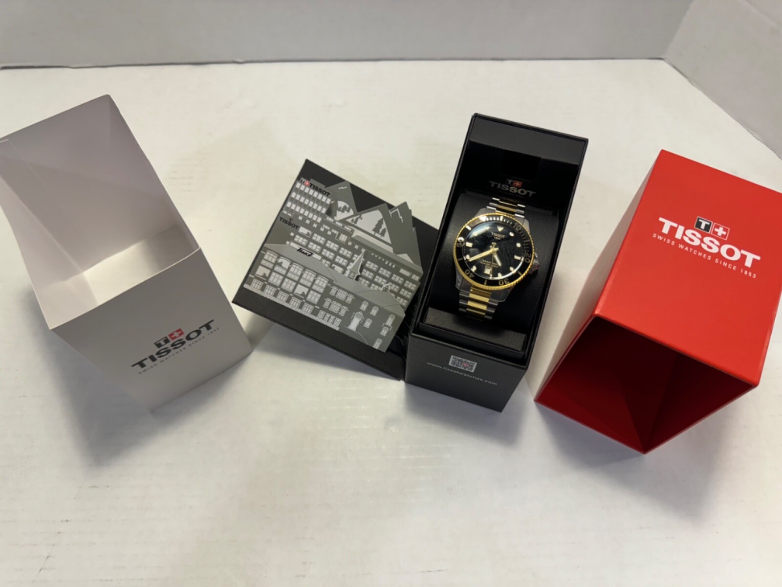 Never Worn – Tissot Seastar Quartz Black Dial Unisex Watch T1202102205100 40mm