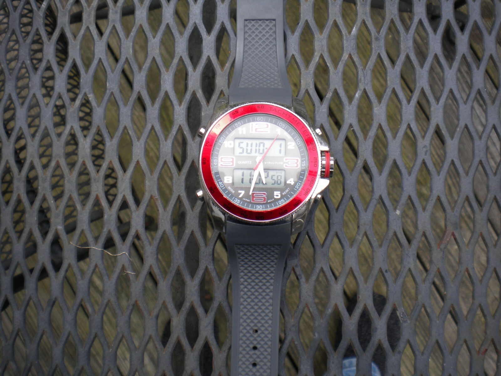 RARE red and gray Chrono 45mm Quartz Men’s Watch high end silicone gray band