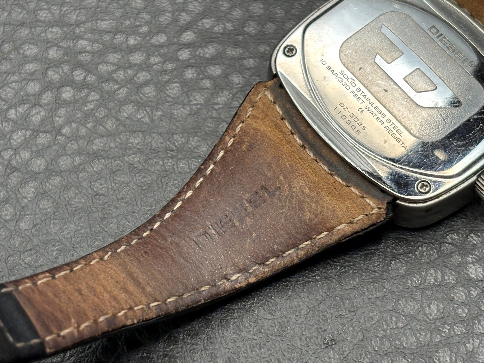 Diesel DZ3025 Men’s Square Dial Blue Purple Leather Strap Watch NEEDS BATTERY