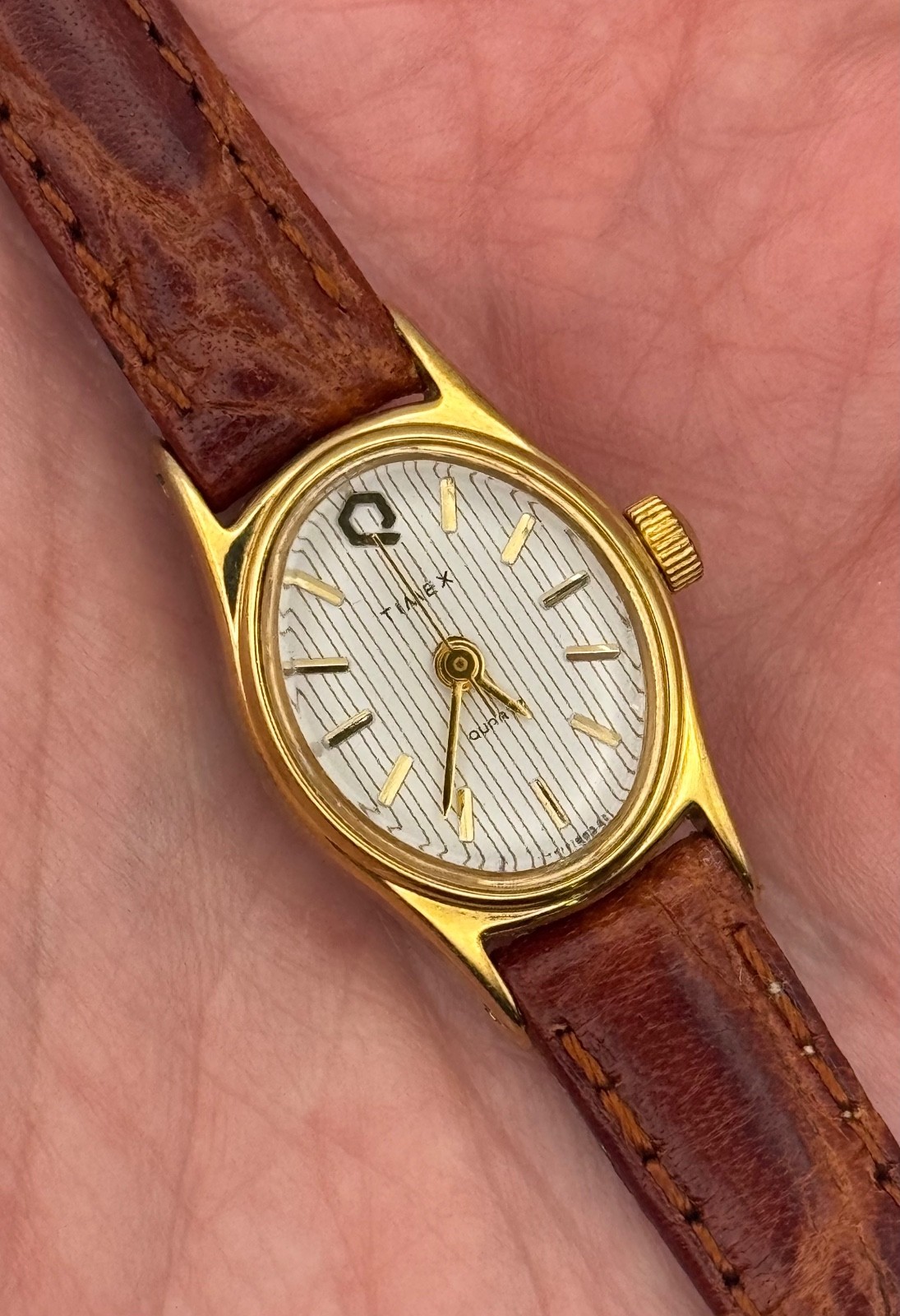 1986 Vintage Timex Q Women’s Dainty Quartz Watch w/2 BANDS – NEW BATTERY – RUNS!