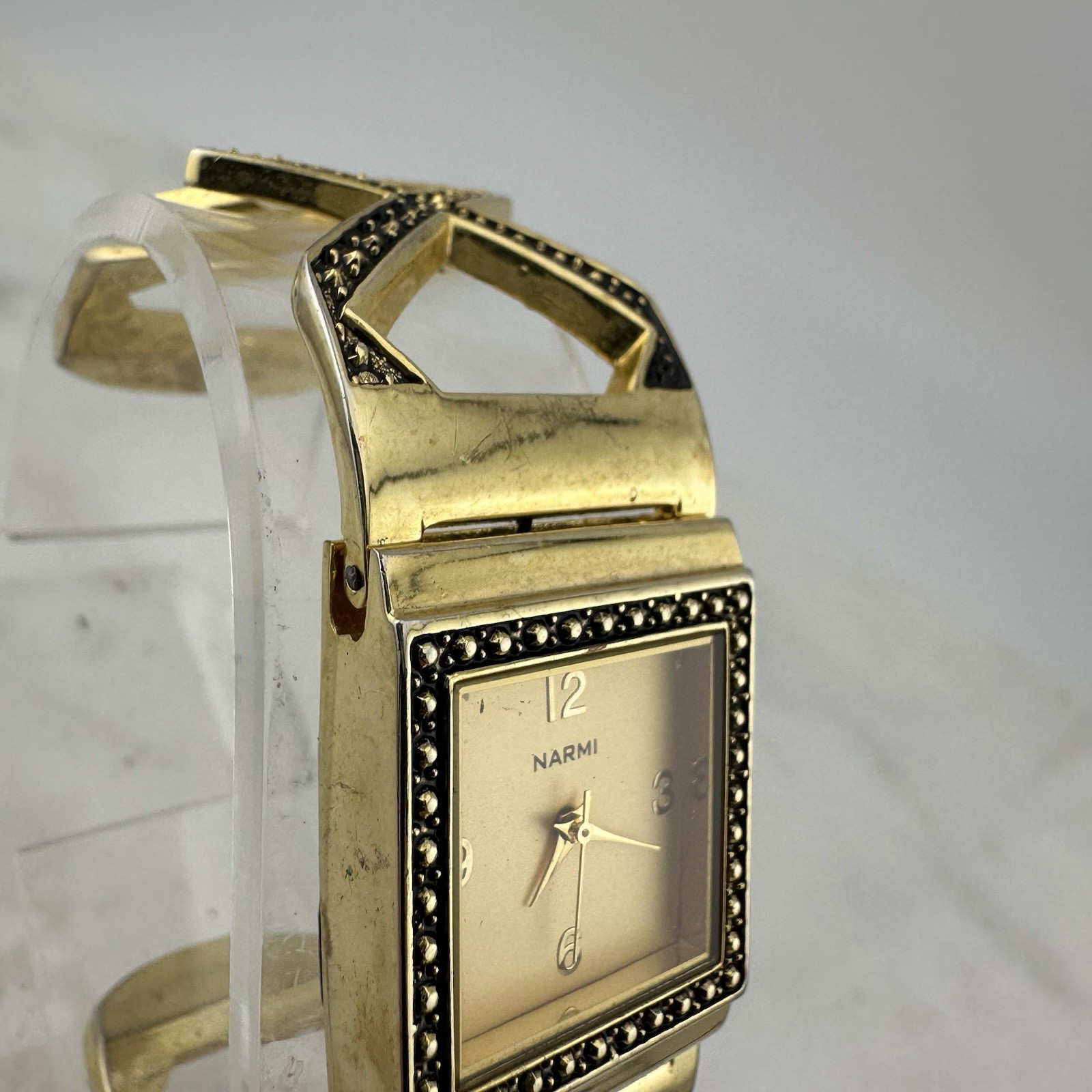 Narmi Women’s Gold Tone Cuff Watch, Size 6” – Has New Battery