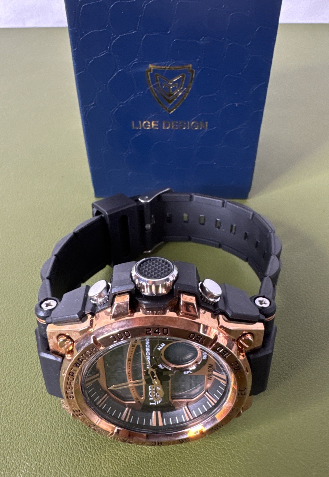 LIGE Dream, Digital – Analog Sport Watch! Black & Gold Chronograph – WR 50m