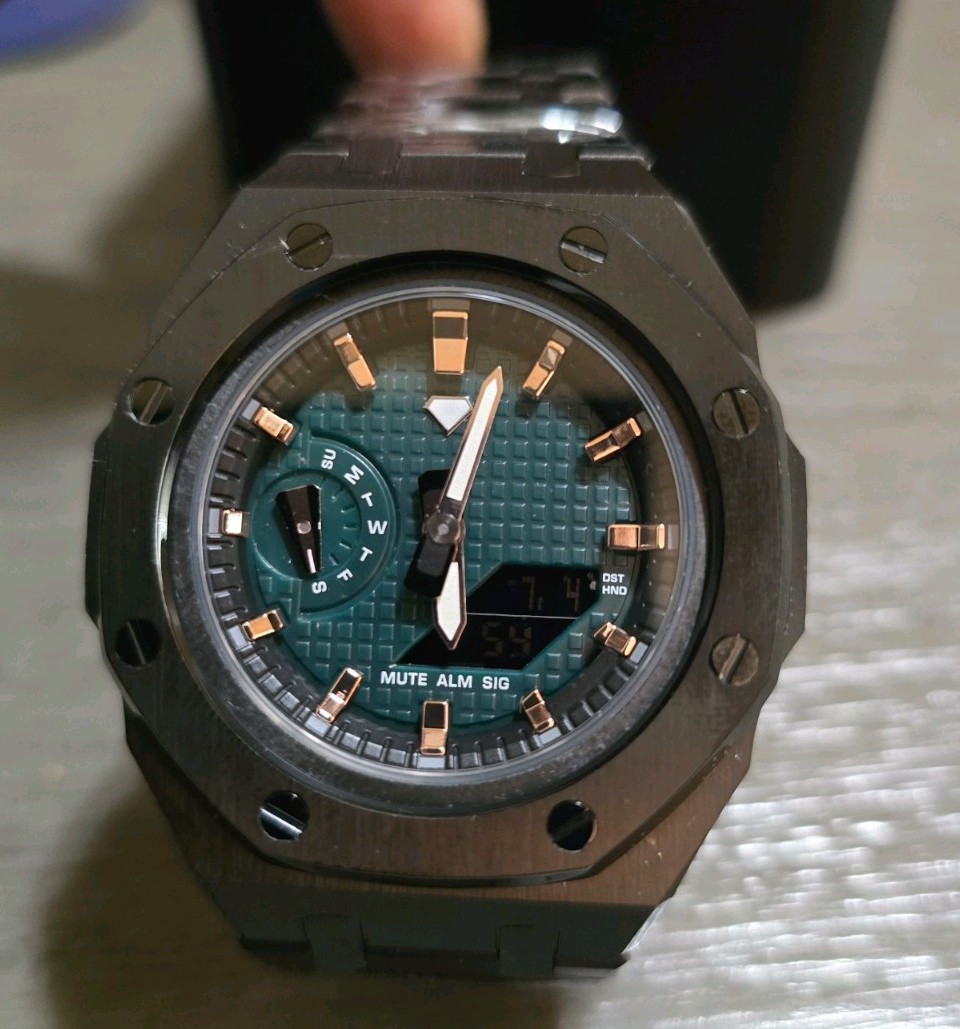 ClassiOak Men’s Sport Octagon Analog-Digital Quartz Watch Green Dial GA-2100