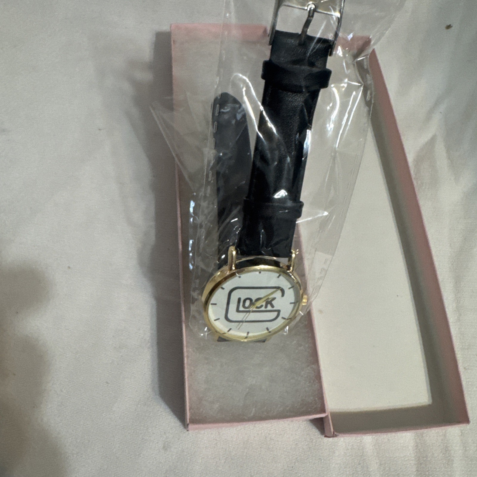 GLOCK 17 WATCH: HANDGUN, GUN, PISTOL, BULLETS, RARE COLLECTIBLE!