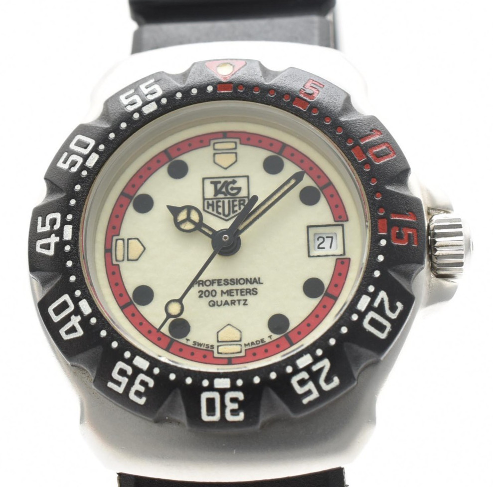 TAG HEUER Formula 1 WA1411 Quartz Unisex Watch White Dial Diver 200m Resin #115