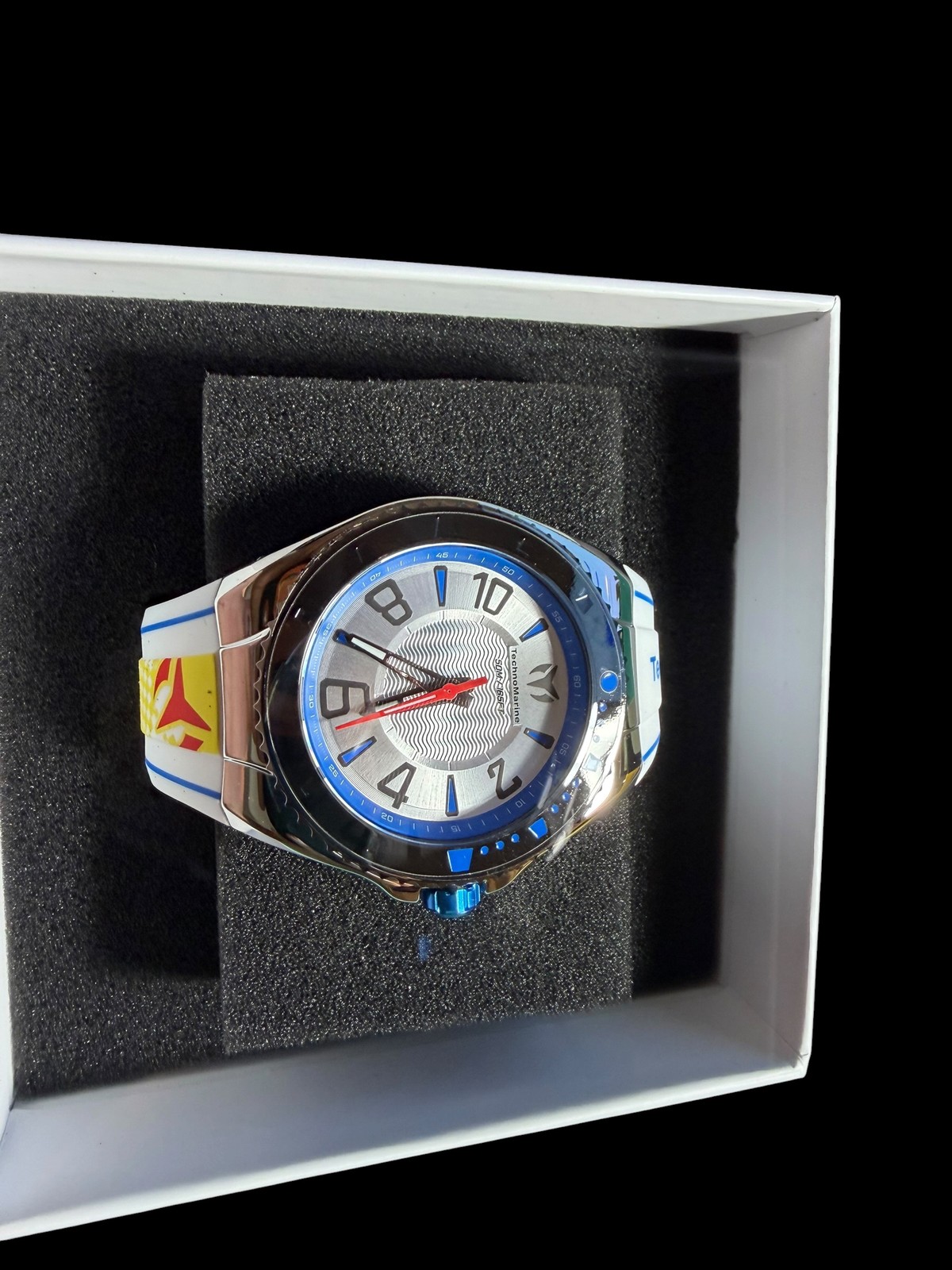 TechnoMarine Cruise SM-006 White Blue Red Yellow Silicone Band Dive Watch 50M