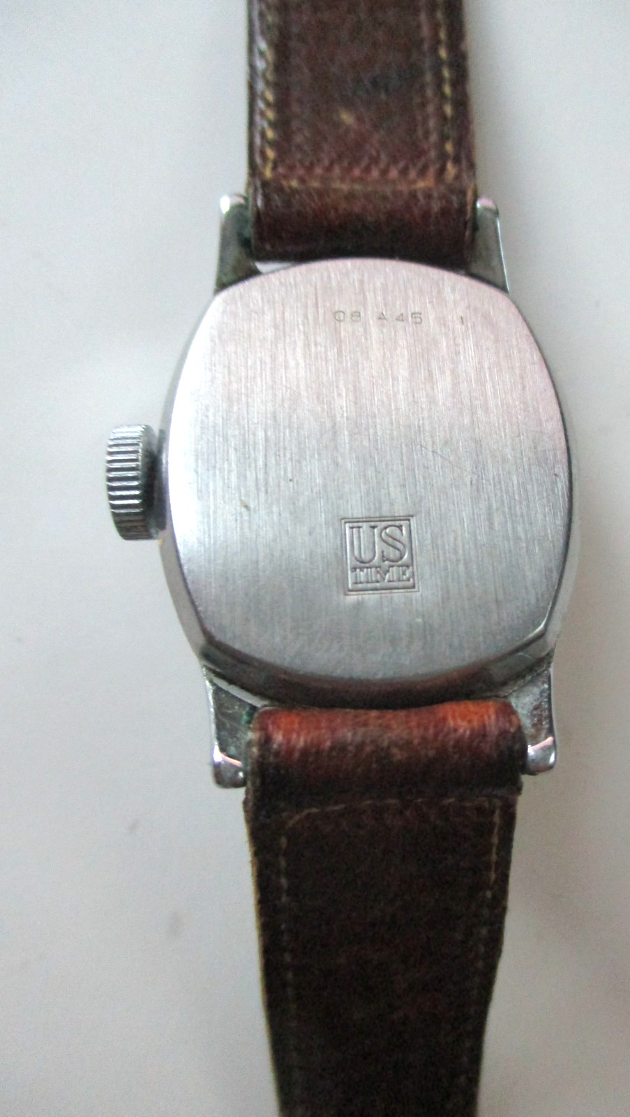 1950s SNOWWHITE USTIME INGERSOLL – SCARCE PINK DIAL(YES PINK) – RED CAPE