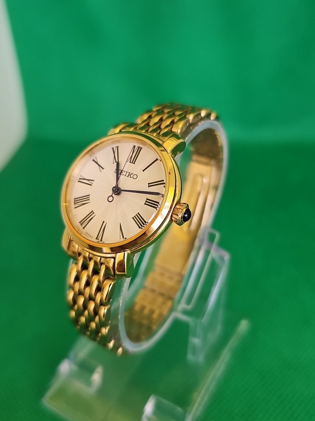 Seiko 28mm Ladies Watch ( For An 18cm Wrist Or Smaller )