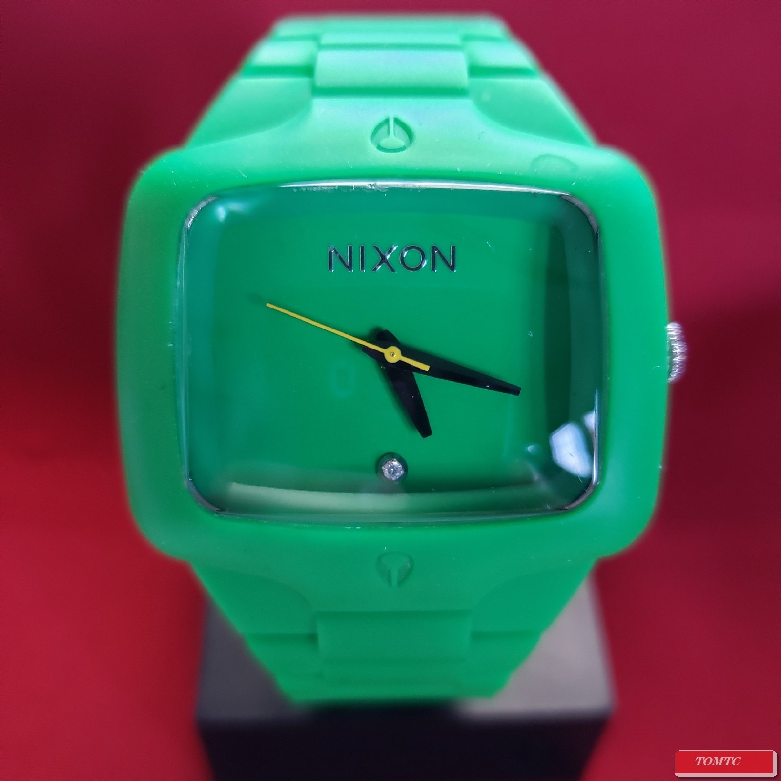 Nixon “The Rubber Player Limited” (Green) 100M 3-Hand Japan Movement [9C]
