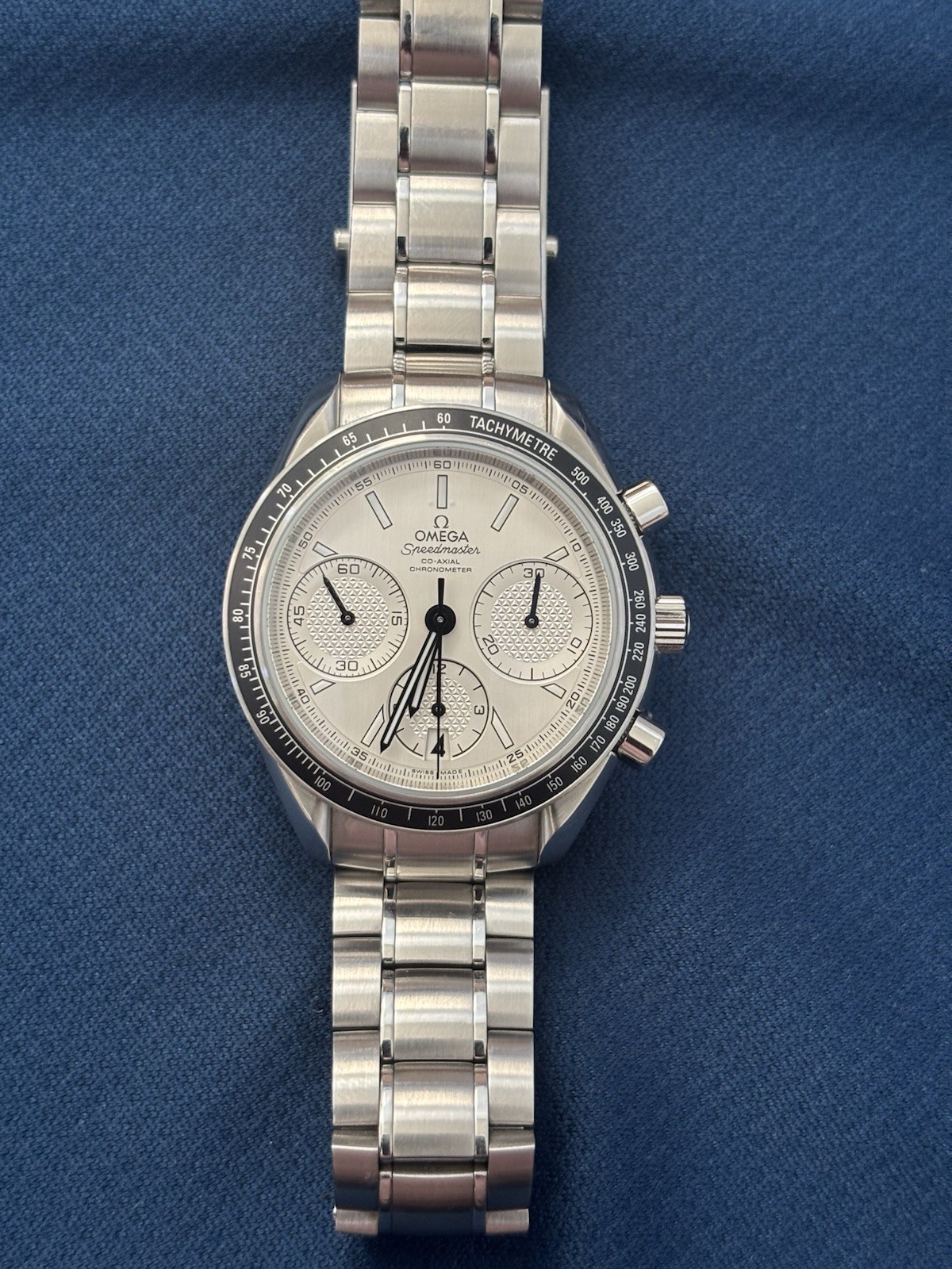 Omega Speedmaster Racing 326.30.40.50.02.001 Silver Dial 40M Full Set