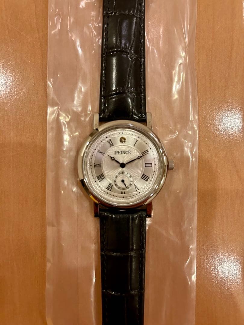 Imperial Palace Limited Chrysanthemum Crest Showa 100th Anniversary Wristwatch B