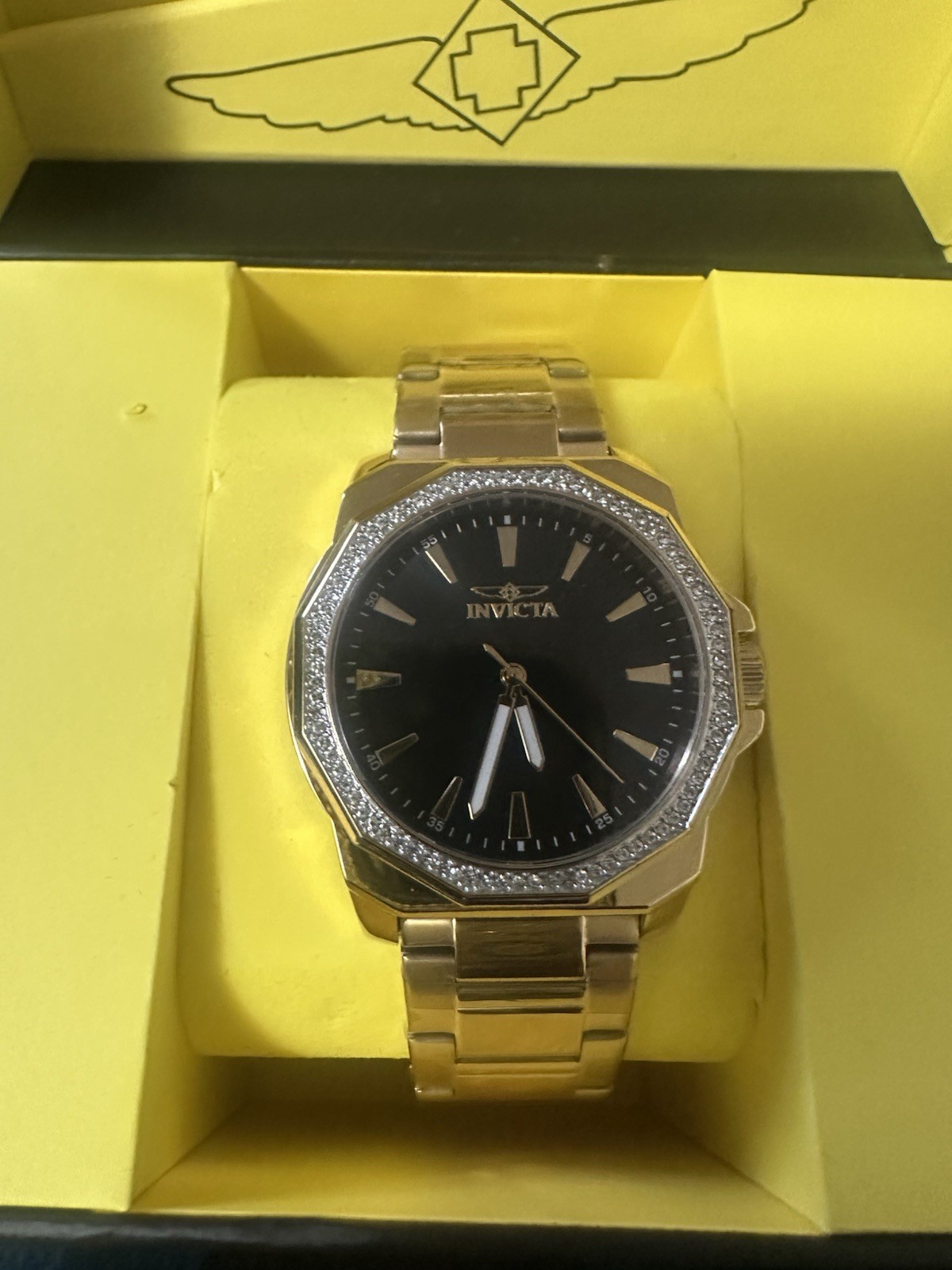Invicta Octagon Men’s Quartz Wristwatch Gold-Tone Bracelet Black Dial Box