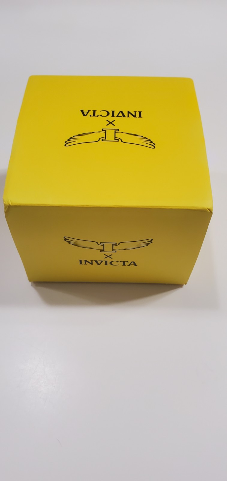 Invicta 69020 Quartz Stainless Steel Men Watch