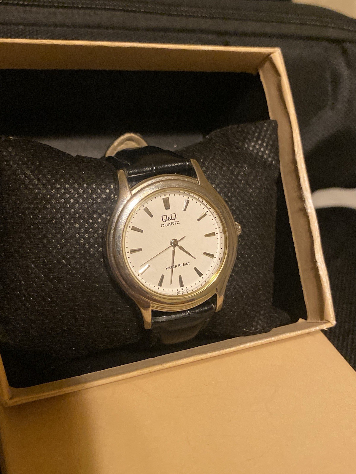 Q&Q Citizen 32MM Men’s Or Women’s Silver & Black& White Watch NEW Battery