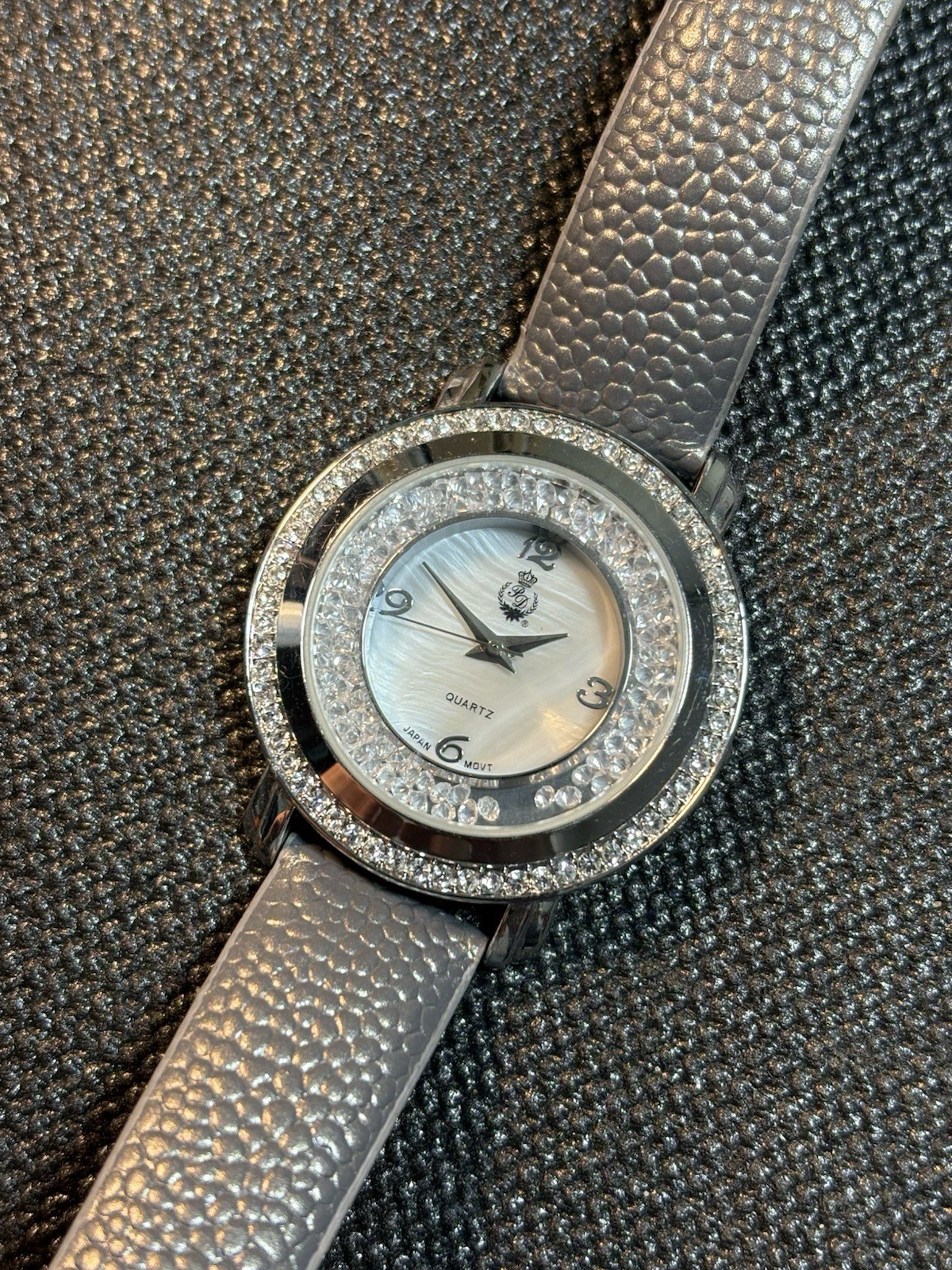 Ladies Premier Designs Gemmed Bezel Round Silver Tone Women Watch,Untested