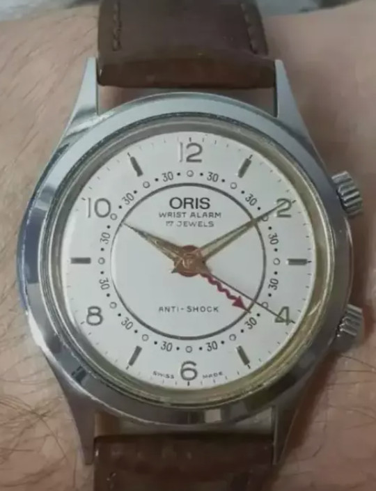 Oris Wrist Alarm Manual-wound Watch Cream/Ivory dial Ref 418-7307.