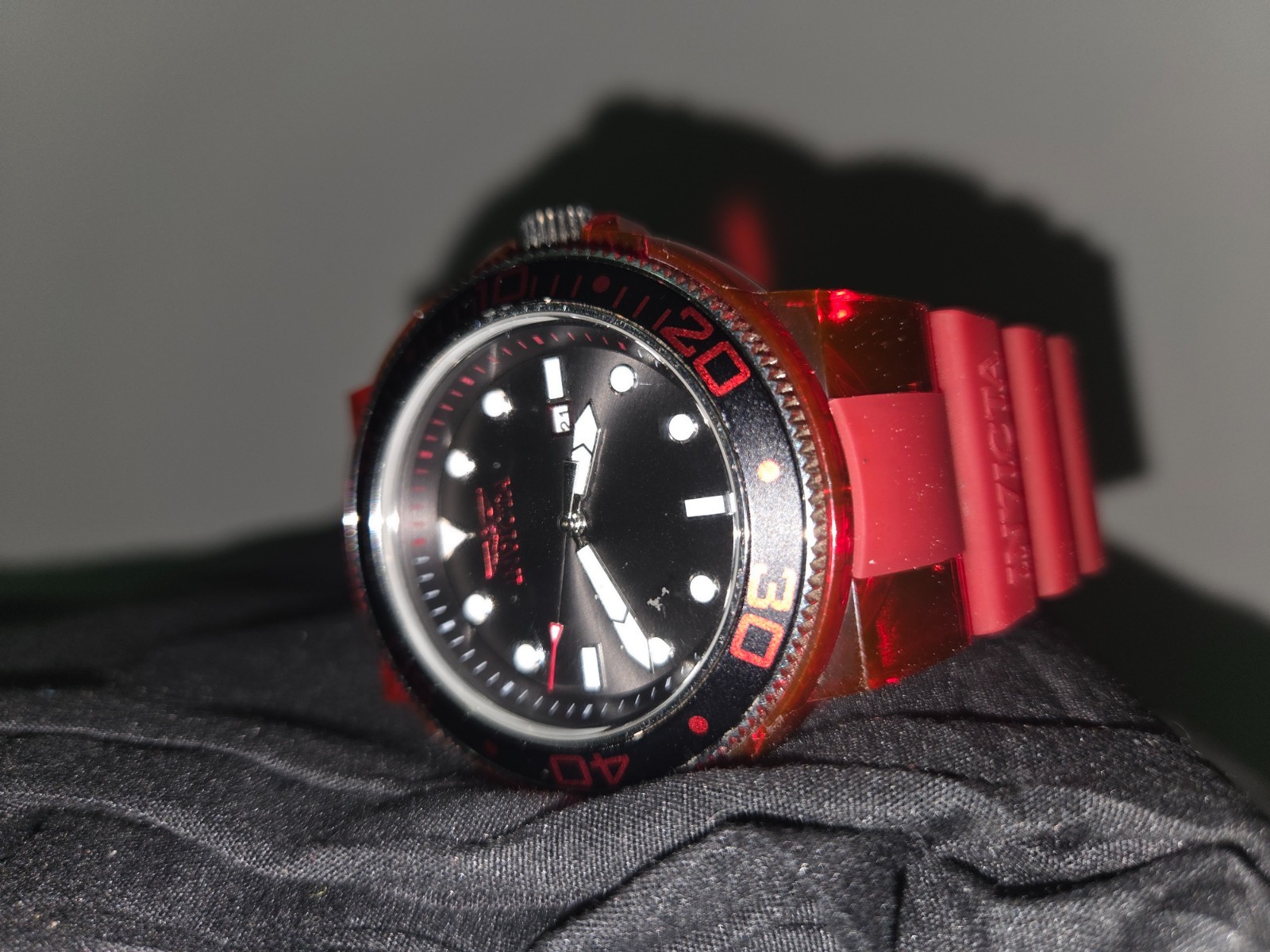 Invicta Men’s Pro Diver Watch 32329 Black Face with Red Silicone Band