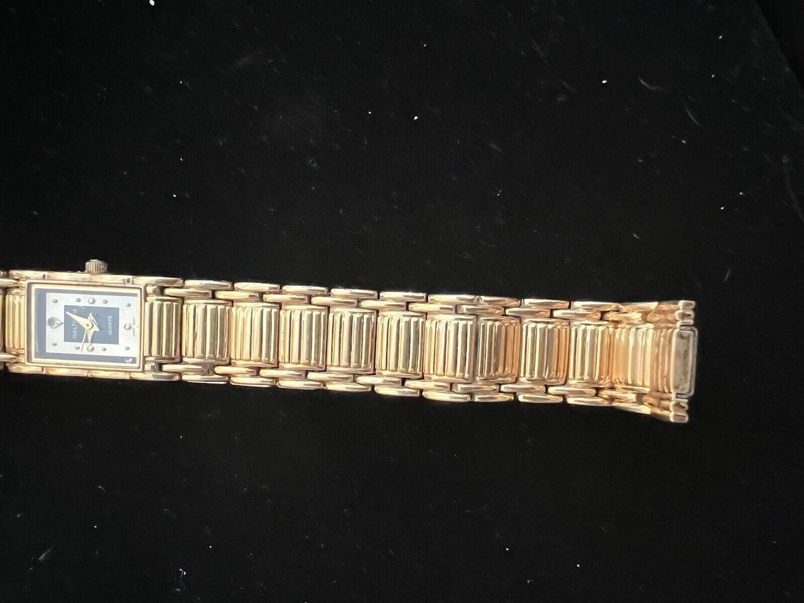 Waltham Diamond Quartz Ladies Watch New Battery