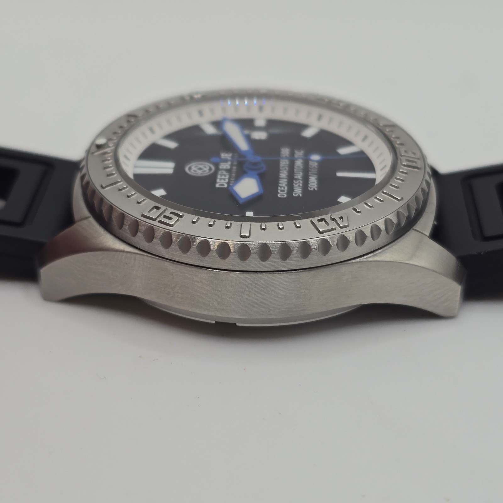 Deep Blue Men’s Ocean Master 500 Swiss Automatic Watch Black Dial 40mm