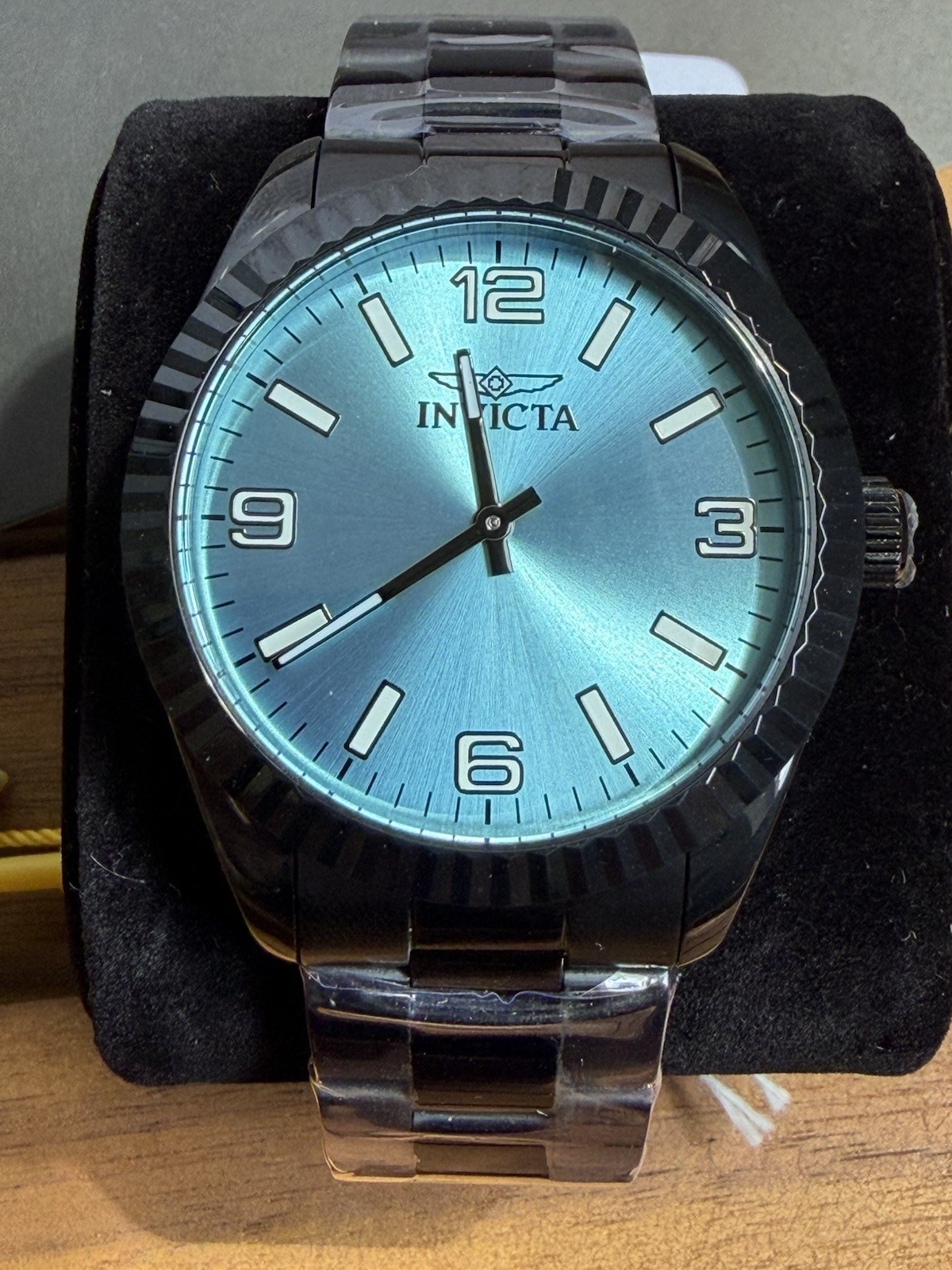 Invicta Men’s Specialty Tiffany Blue Dial 43 mm WR 50M