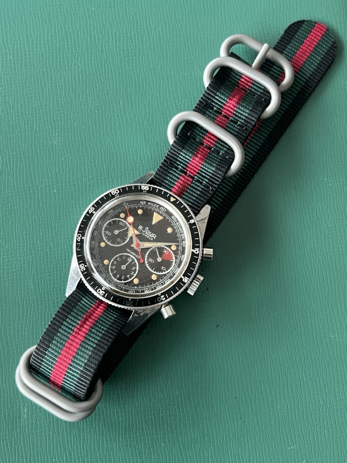 Vintage Le Jour Late 1960s Chronograph Manual Wind Glossy Black Dial 38mm Watch.