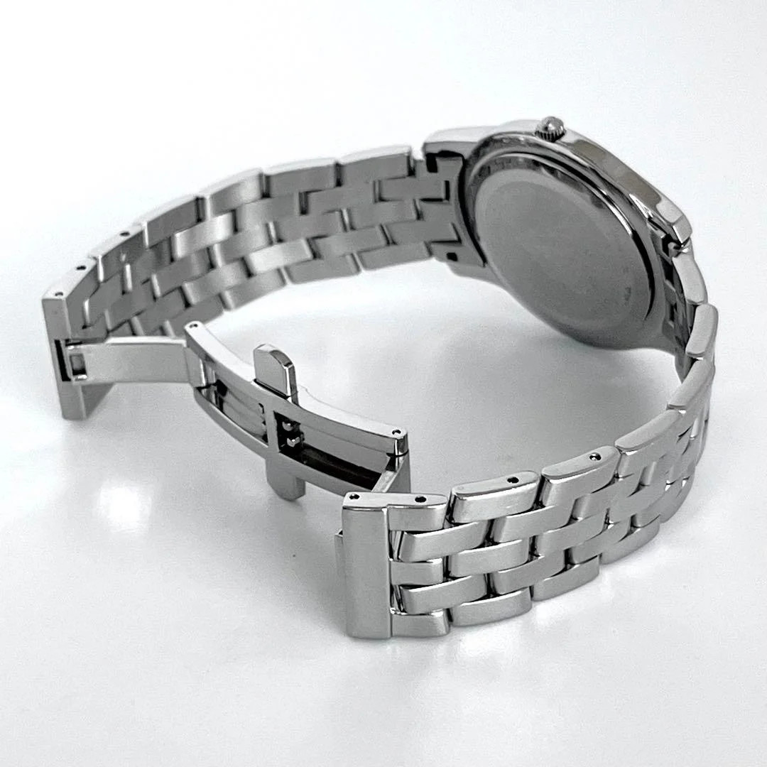 GUCCI 5500M Mens Quartz Stainless Steel 1.38in Watch