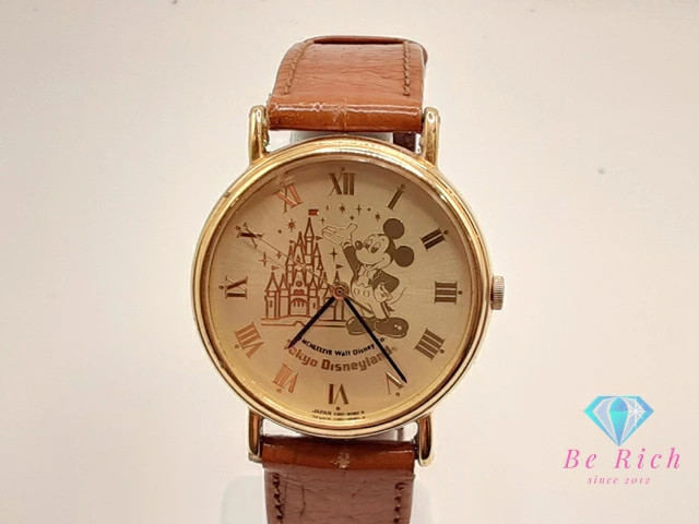 [A1R] Tokyo Disneyland Mickey V301 6E30 Gold Brown GP Watch [h7v]