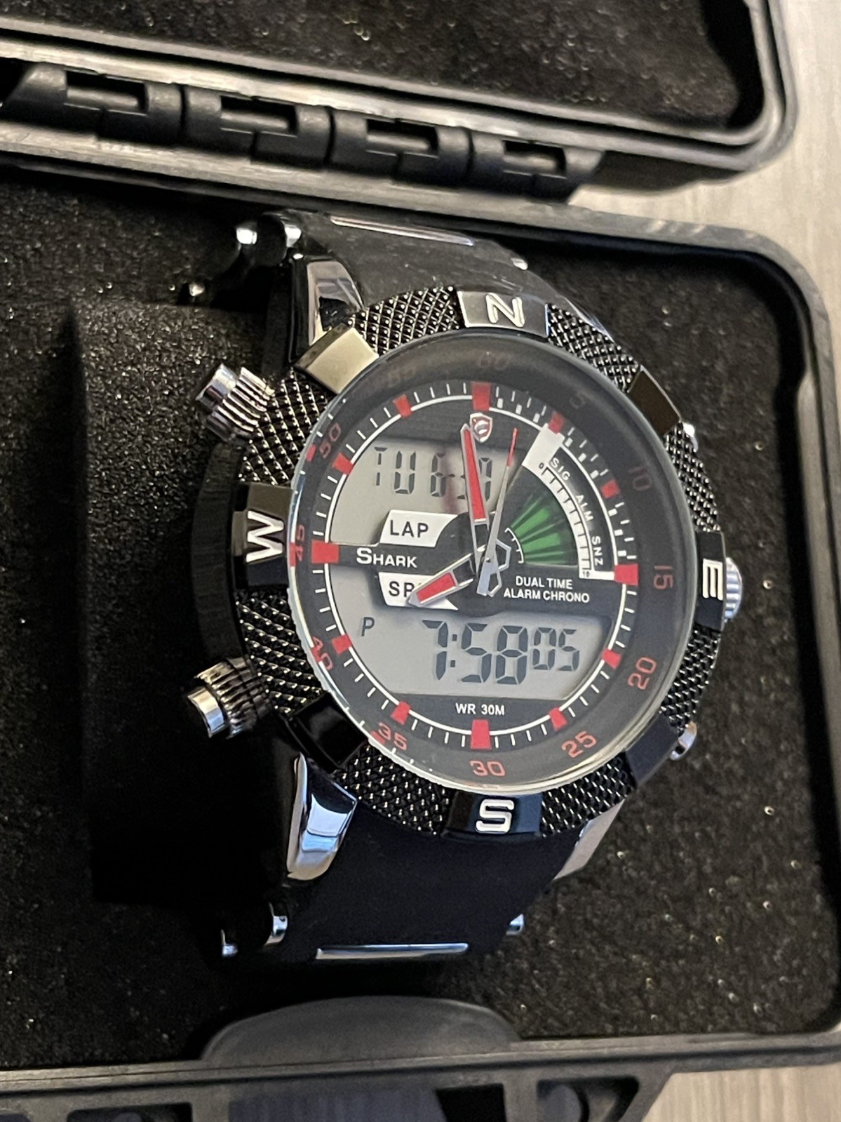 Shark Sport Chronograph Watch DS0061 free rugged case! Biker tough watch
