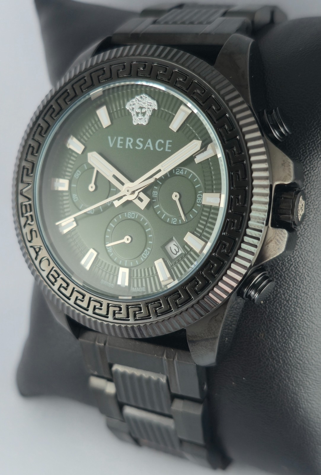 Working Versace Chronograph Green Dial with Date Men’s Wristwatch Steel Band