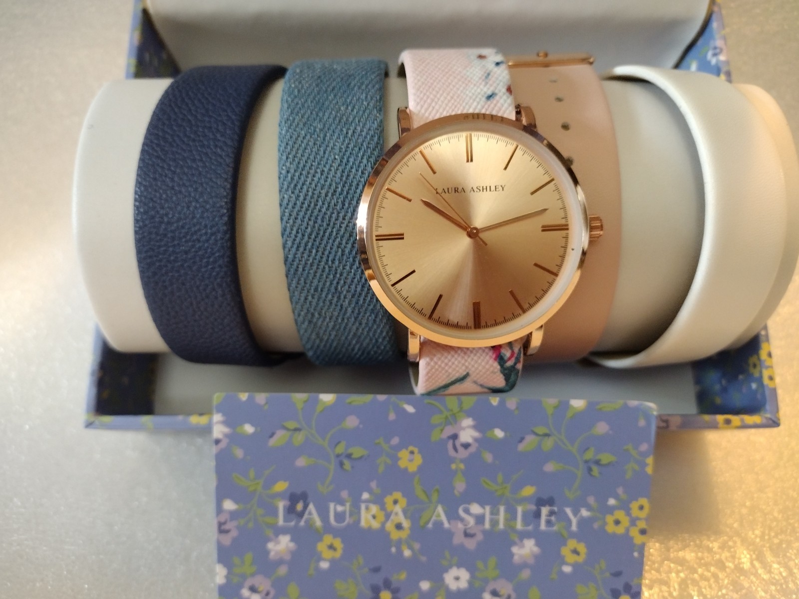 NEW Laura Ashley Women’s Watch Set with five changeable Bands Gold Dial & Hands