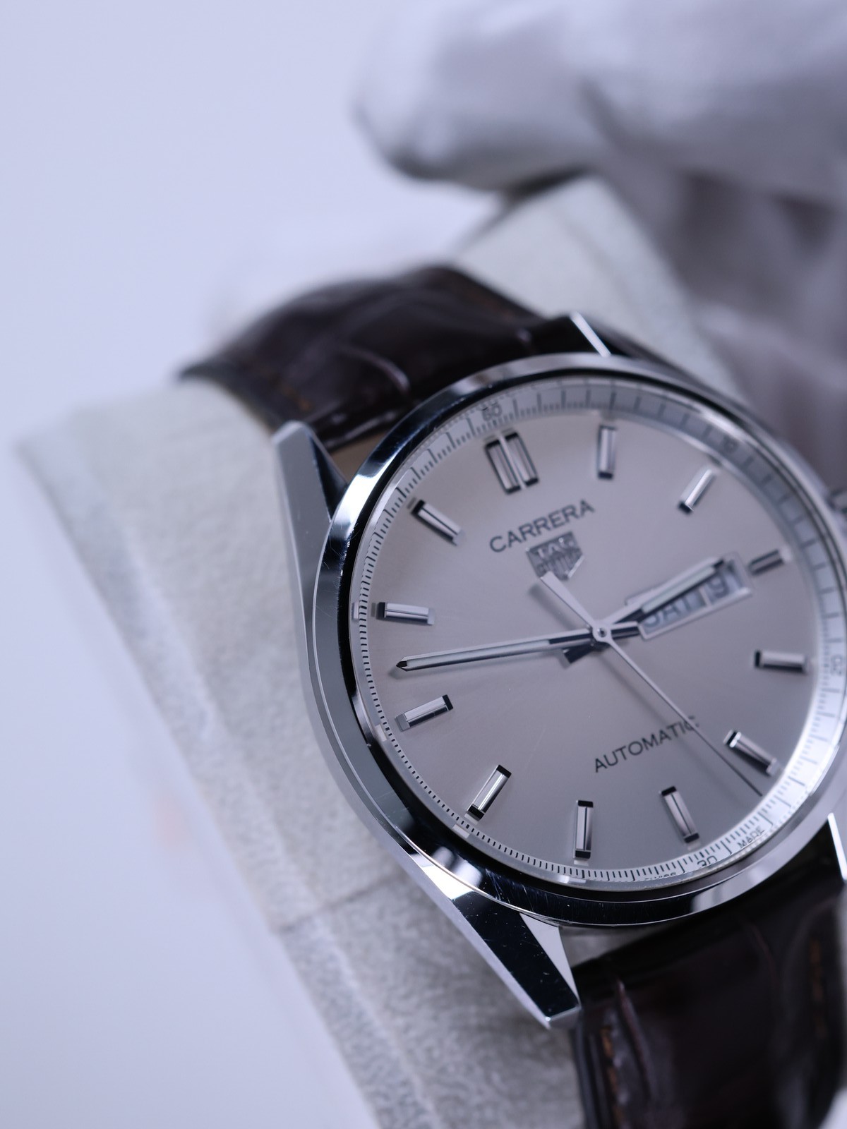 TAG Heuer Carrera Calibre 5 Day Date 41 WBN2011.FC6484 41mm Silver Dial Full Set