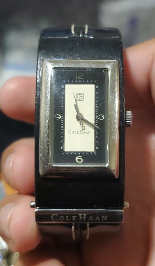 Vtg Cole Haan Womens Bakelite Bangle Watch Stainless Moisture Resistant CR-2013