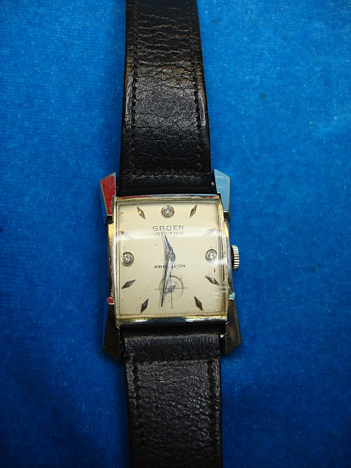 VINTAGE GRUEN VERI-THIN CURVEX DIAMOND DIAL WRISTWATCH – W/10 K GF CASE – NICE