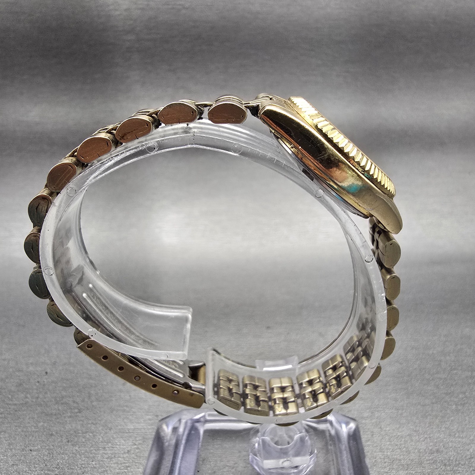 Citizen CQ Watch Women 25mm Gold Dial Gold Tone Daydate 1002-R15101 New Battery