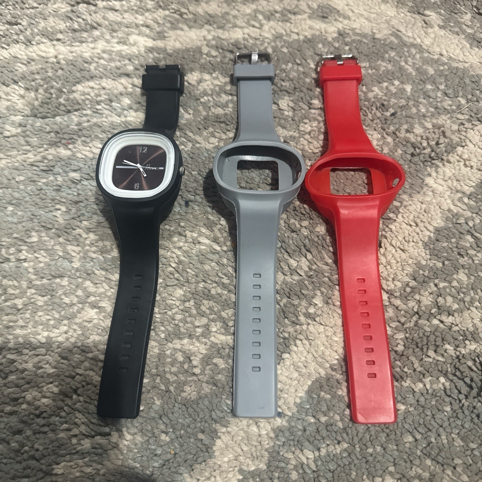 Steer Watch With Interchangeable Straps 3 Straps Black Red Gray