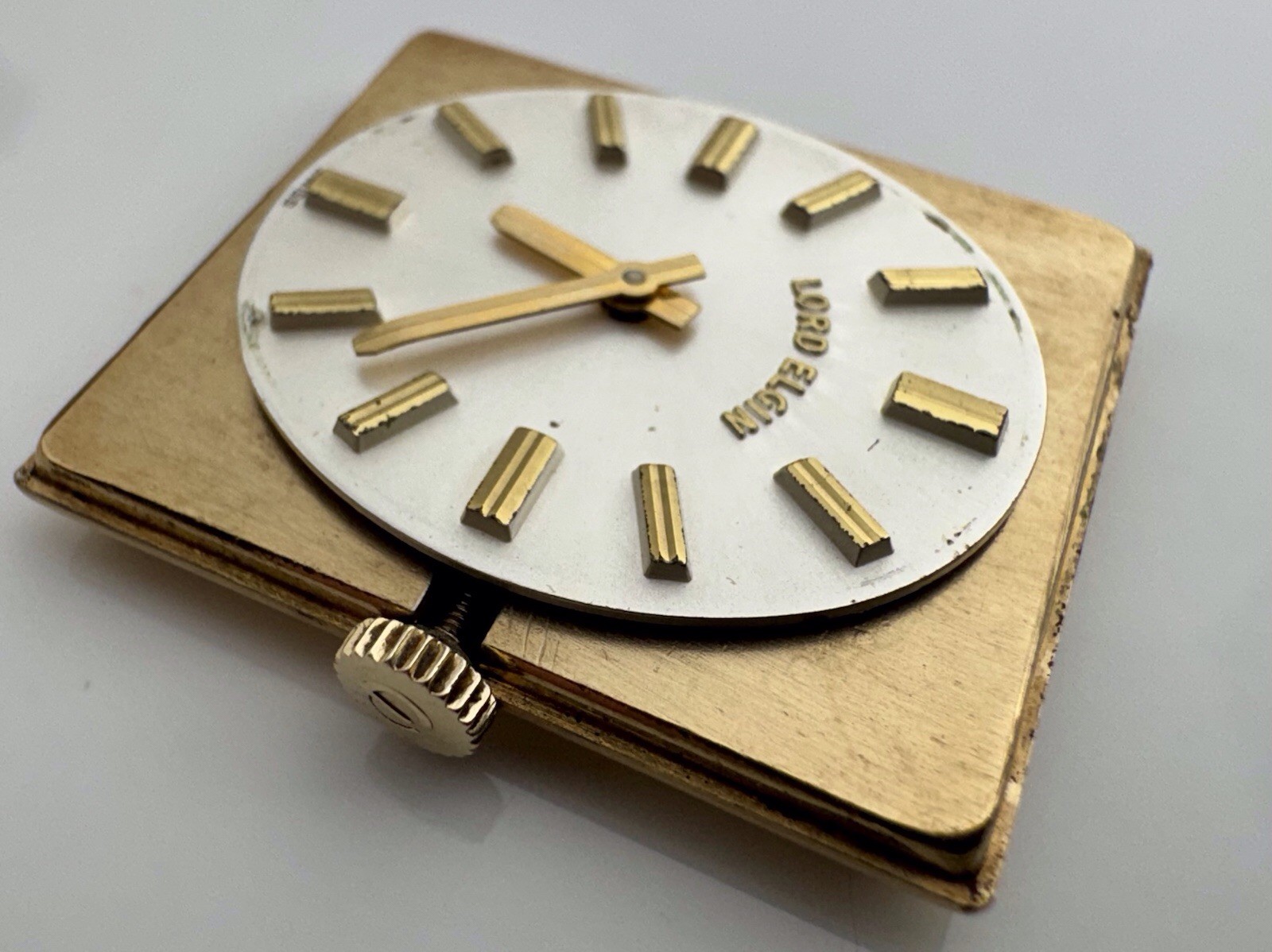 10K Yellow GF Elgin W Milanese Bezel- 17J ETA 2512 Movement